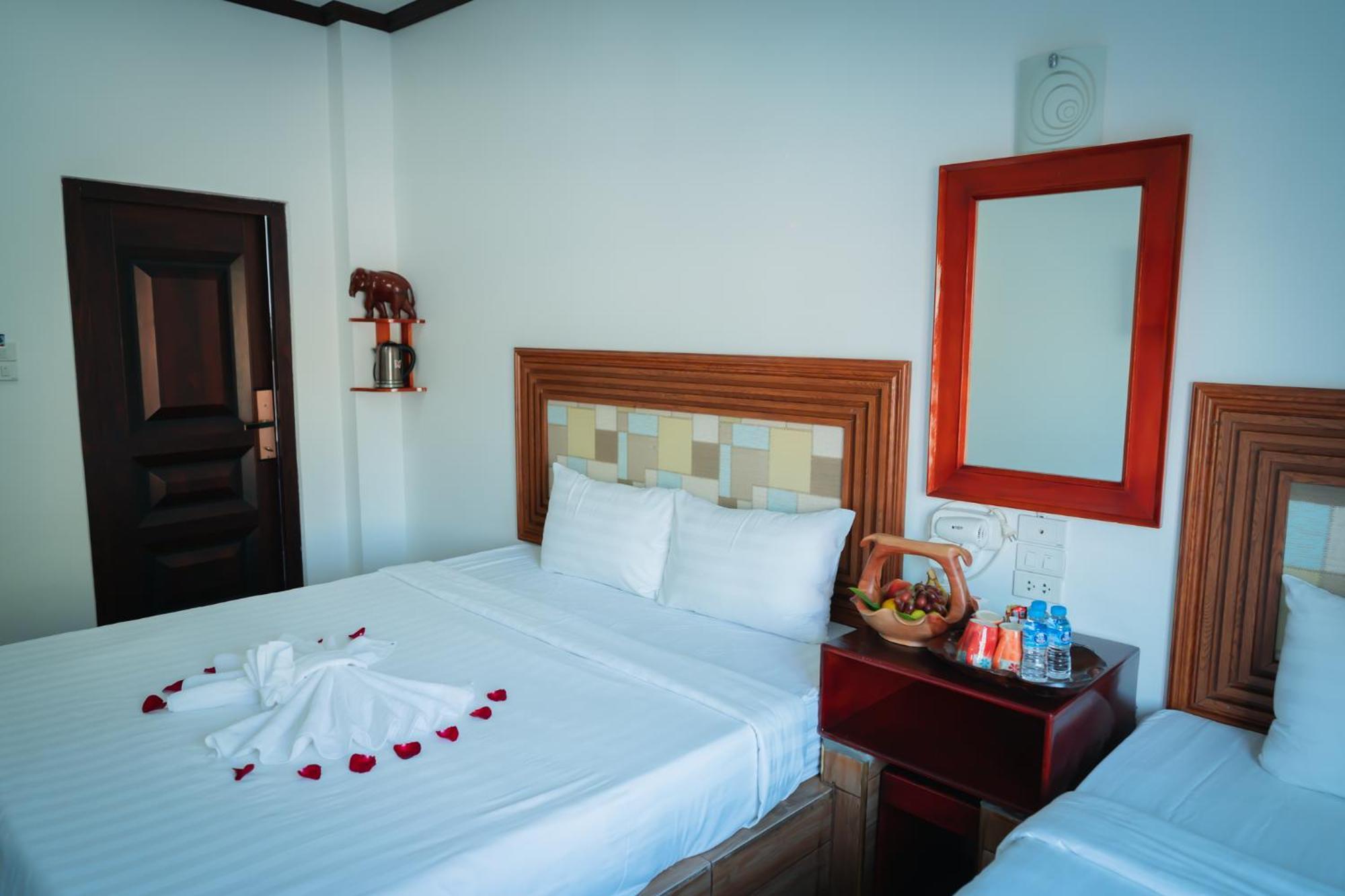 Vientiane Ruby Riverside Hotel Eksteriør bilde
